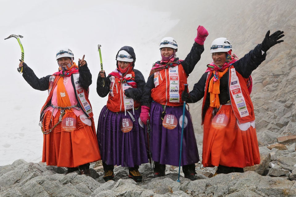 Bolivian Indigenous Women Are Scaling Latin America’s Highest Peaks Taking The Unite Campaign
