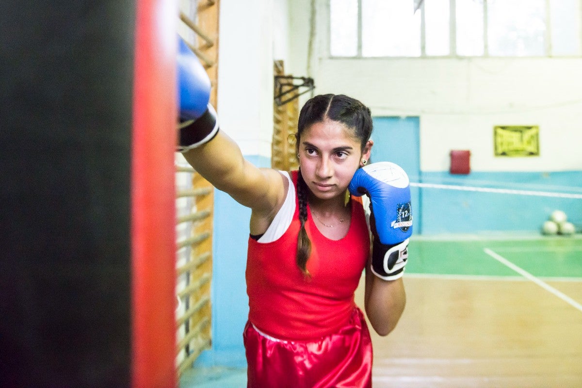 Stela attends the eighth grade and her dream is to become a world boxing champion. Photo: UN Women Moldova/ Diana Savina.